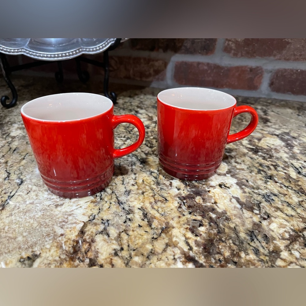 Le Creuset 200ml Capp mug set of 2 - Cerise - brand new! Gorgeous color!! - Picture 2 of 9